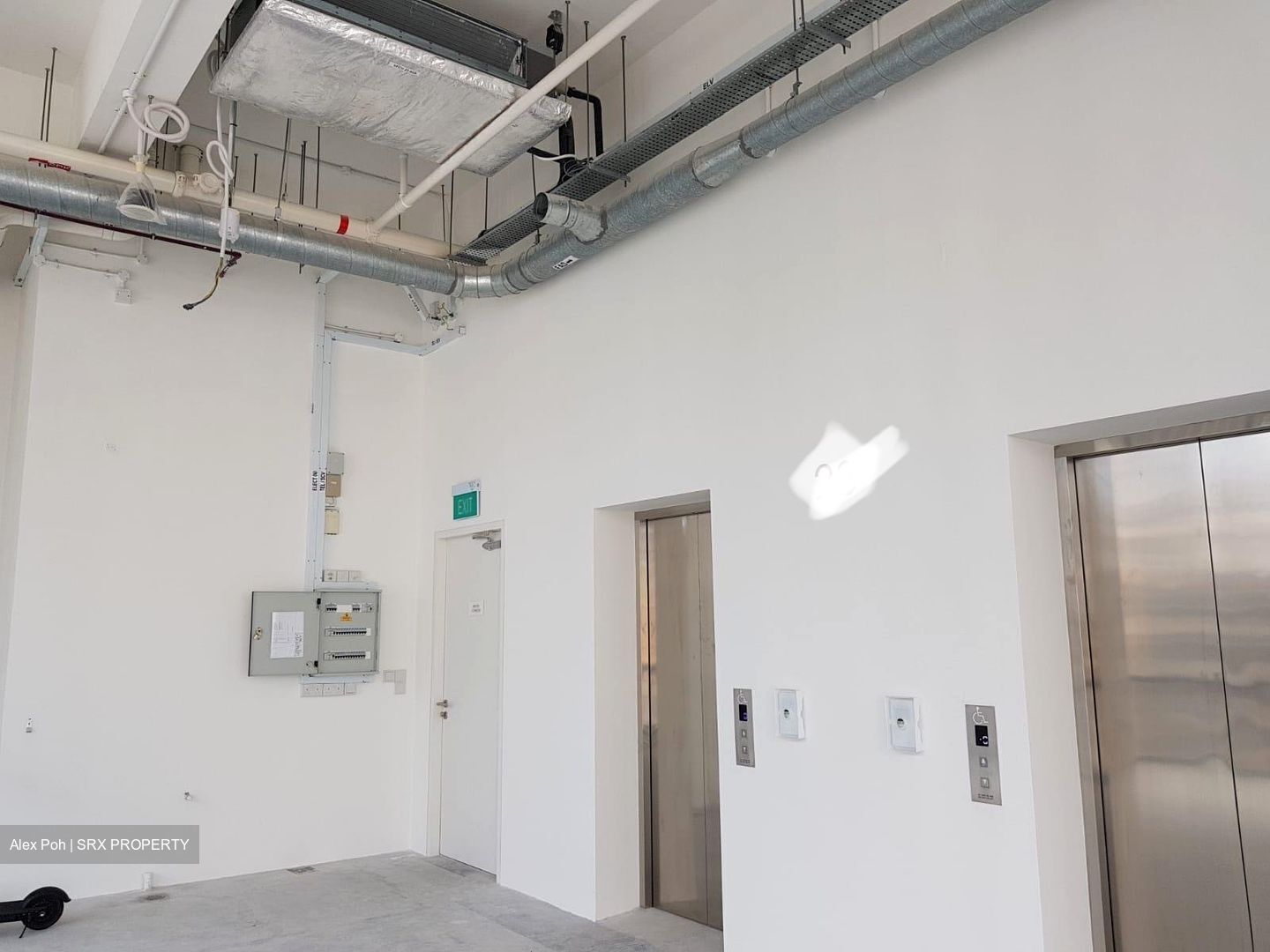 Oxley Tower (D1), Office #477688801